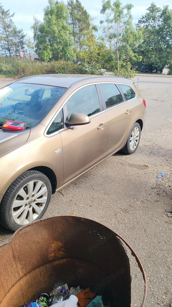 OPEL Astra 2013 — imagine 2