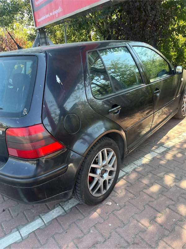 VOLKSWAGEN Golf 2024 — imagine 3
