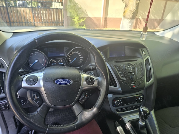 FORD Focus 2011 — imagine 7