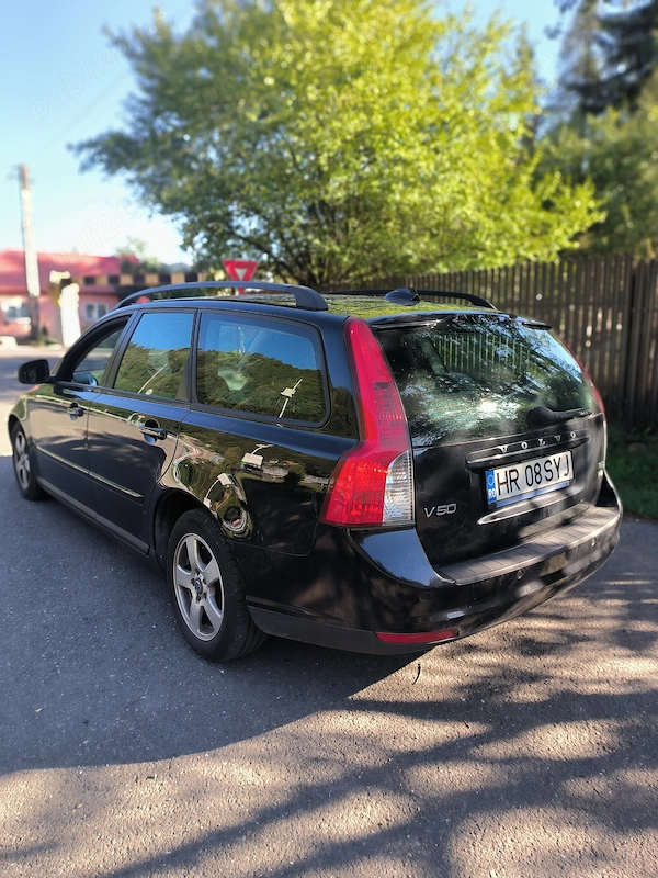 VOLVO V50 2010 — imagine 3