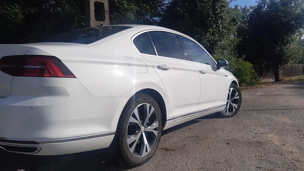 VOLKSWAGEN Passat 2018 — imagine 4