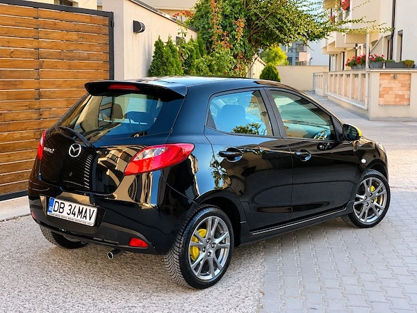 MAZDA 2 2009 — imagine 3