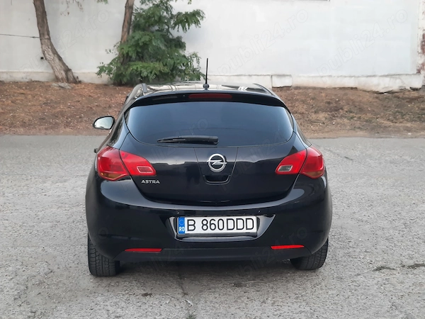 OPEL Astra 2011 — imagine 3