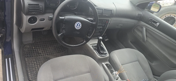 VOLKSWAGEN Passat 2002 — imagine 5