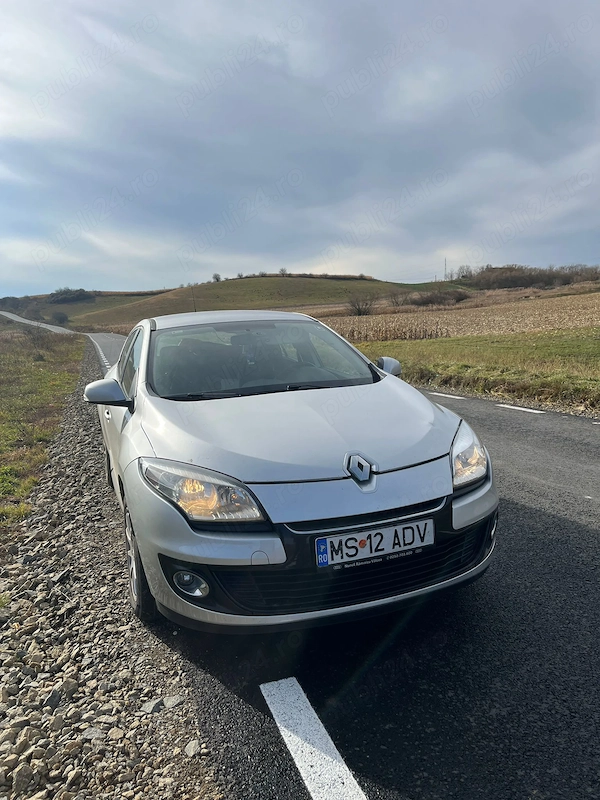 RENAULT Megane 2013 — imagine 2