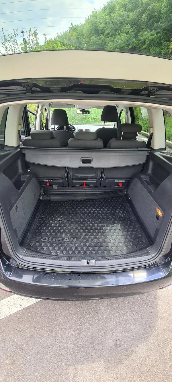 VOLKSWAGEN Touran 2012 — imagine 6