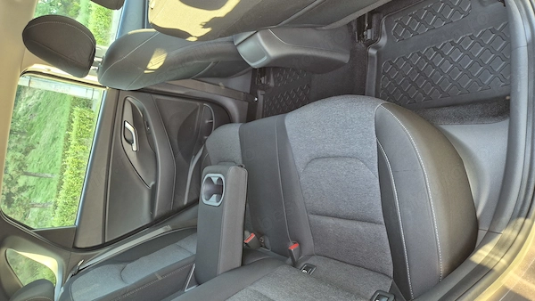 HYUNDAI i30 2023 — imagine 4