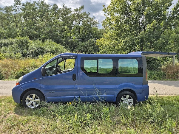 RENAULT Trafic 2004 — imagine 3