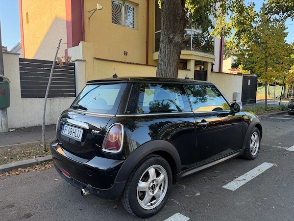 MINI One 2010 — imagine 2