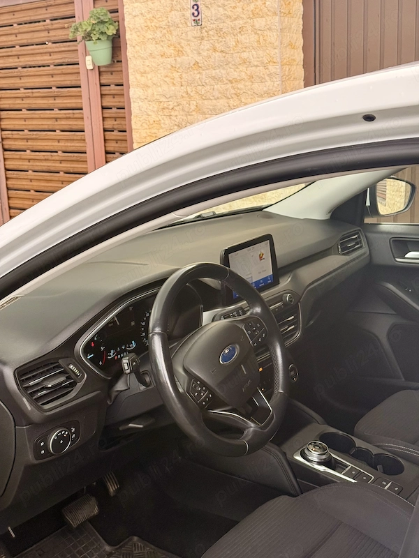 FORD Focus 2020 — imagine 4
