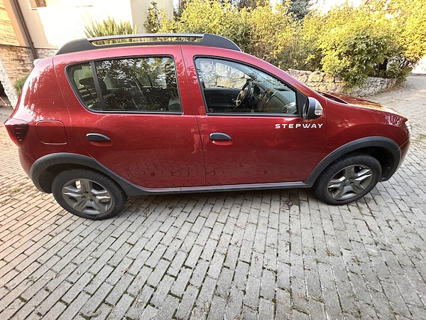 DACIA Sandero Stepway 2018 — imagine 3