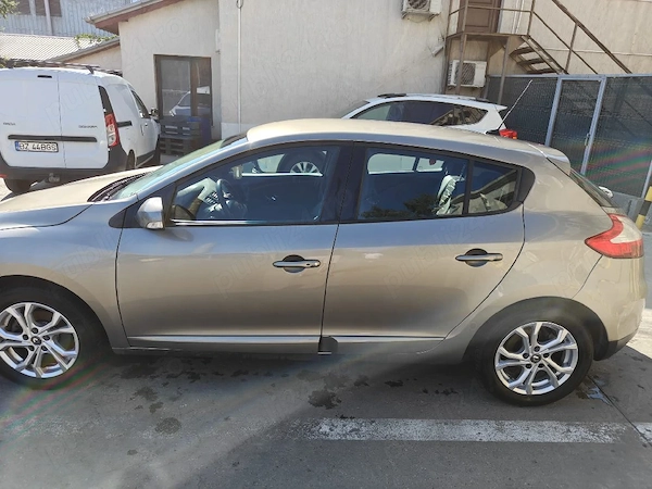 RENAULT Megane 2012 — imagine 3