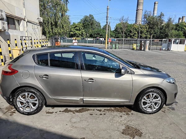RENAULT Megane 2012 — imagine 2