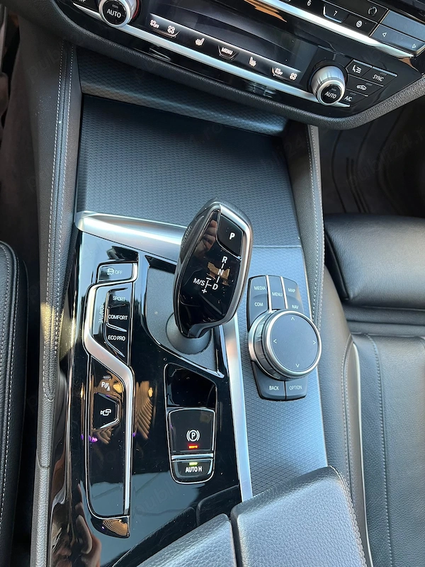 BMW 5 Series 2020 — imagine 8