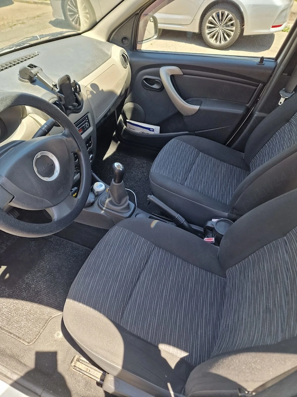 DACIA Logan 2011 — imagine 13