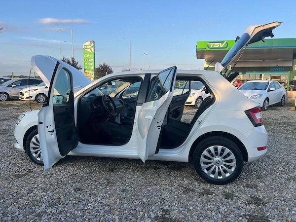 SKODA Fabia 2020 — imagine 10