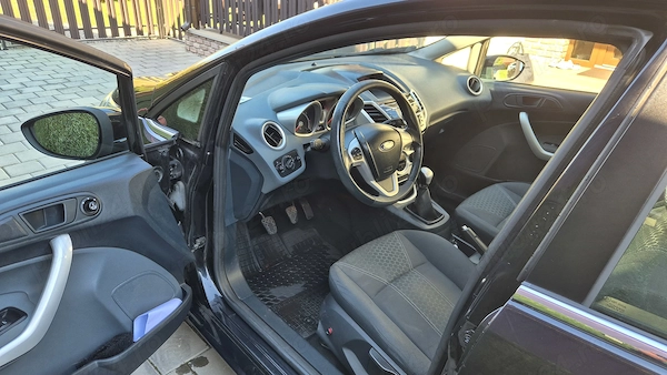 FORD Fiesta 2011 — imagine 10