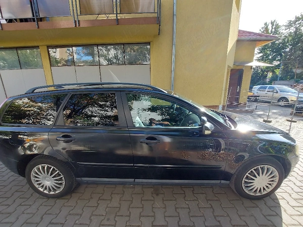 Vând Volvo v50 2.0d 2006