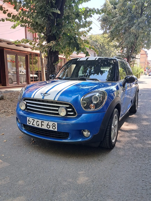Vând Mini Zata, adusă din Olanda,