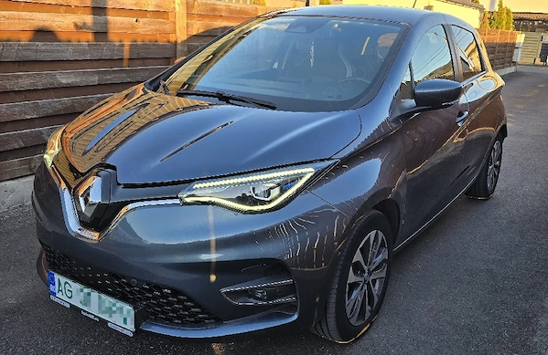 renault ZOE, r135, baterie 52kw, BOSE edition