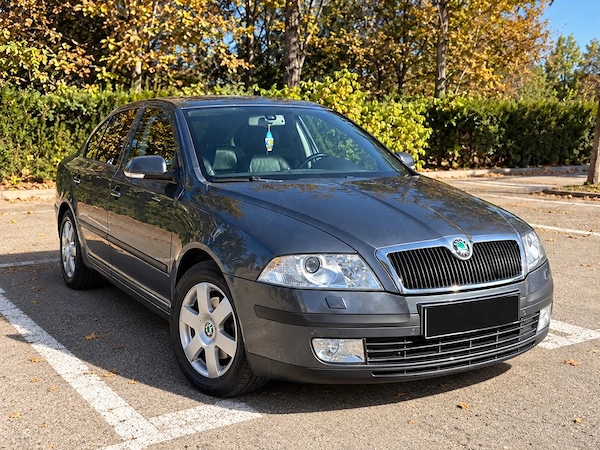 Skoda Octavia 2, an 2007, motor 2.0 TDI 140 CP, cod motor BMM, cutie automată.