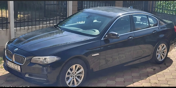 BMW 5 Series 2015 — imagine 3
