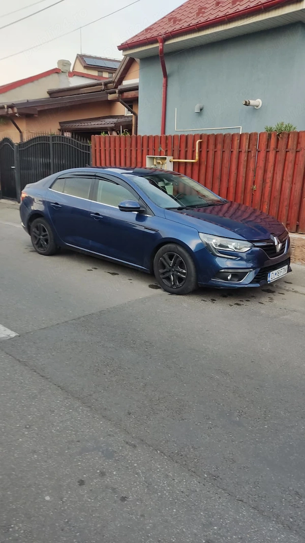 RENAULT Megane