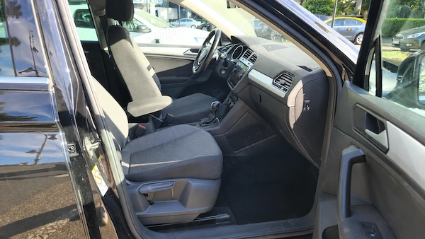 VOLKSWAGEN Tiguan 2019 — imagine 8