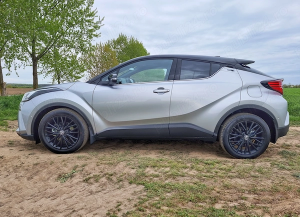 TOYOTA C-HR 2023 — imagine 3