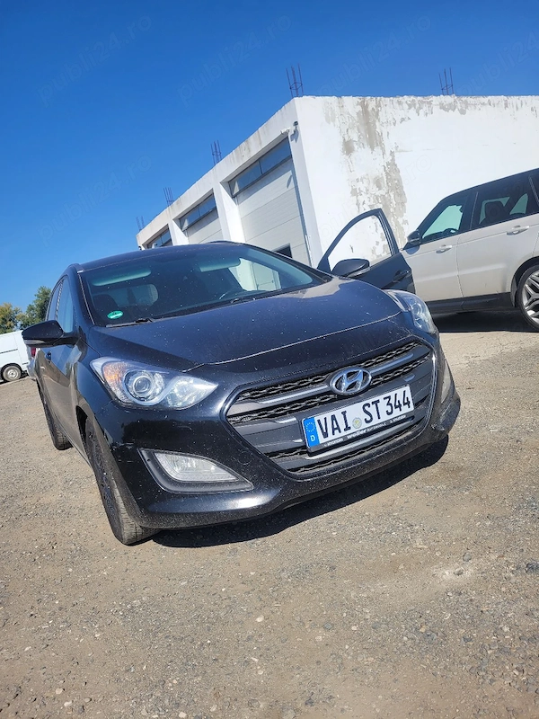 HYUNDAI i30