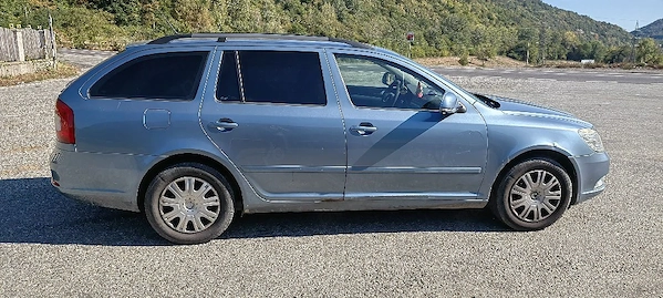 SKODA Octavia 2010 — imagine 3