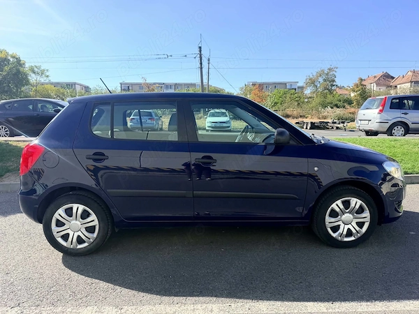 SKODA Fabia 2011 — imagine 4