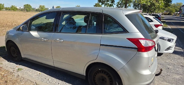 FORD Grand C-MAX 2011 — imagine 2