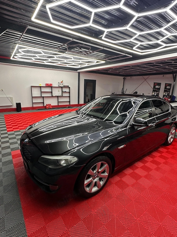 BMW 5 Series 2010 — imagine 4