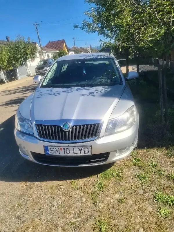SKODA Octavia 2012 — imagine 4