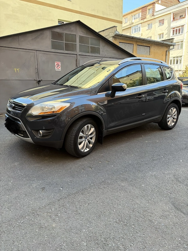 FORD Kuga 2010 — imagine 2