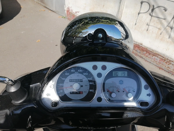 Vând scuter Piaggio Beverly 300i, 2010, 36000 km.