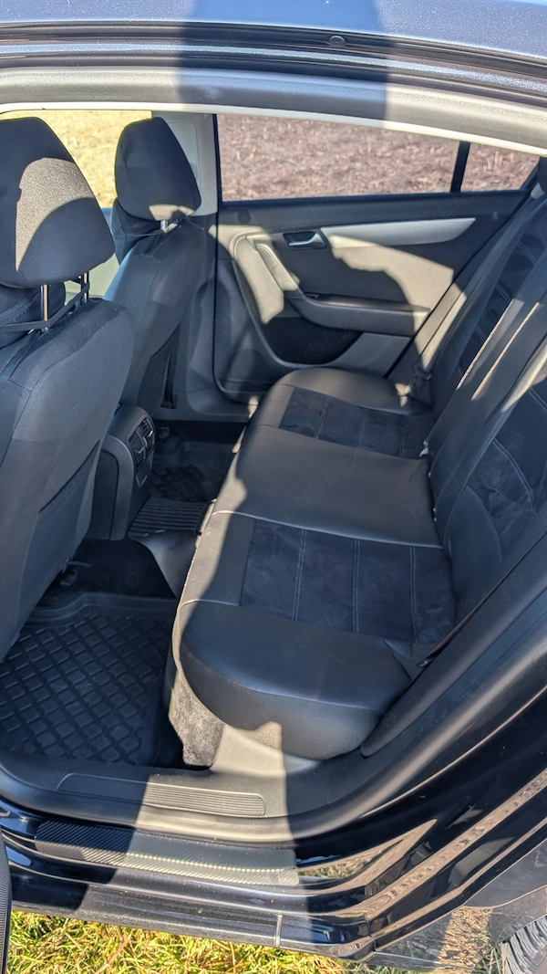 VOLKSWAGEN Passat 2011 — imagine 9