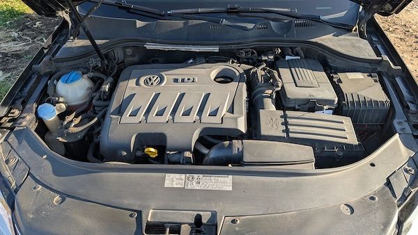 VOLKSWAGEN Passat 2011 — imagine 10