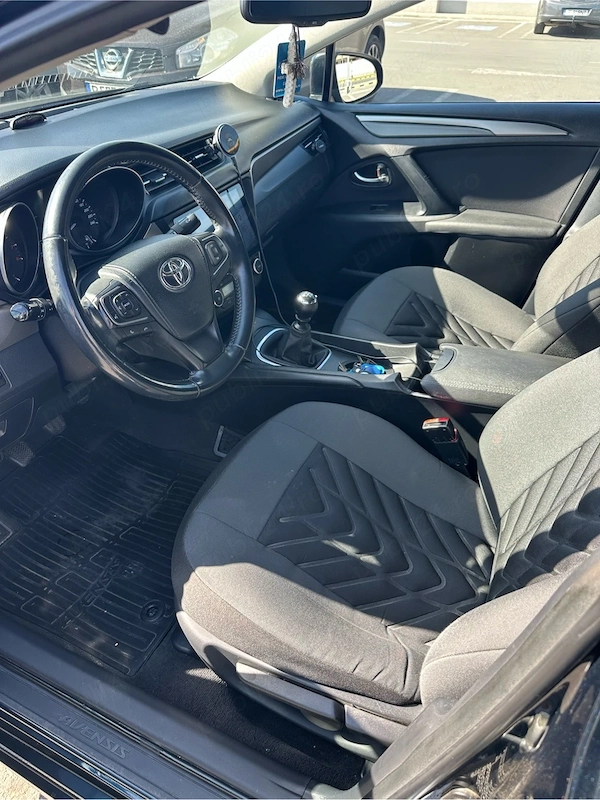 TOYOTA Avensis 2016 — imagine 5