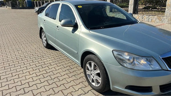 SKODA Octavia 2010 — imagine 3
