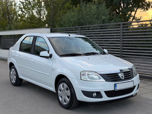 DACIA Logan 2011 — imagine 2