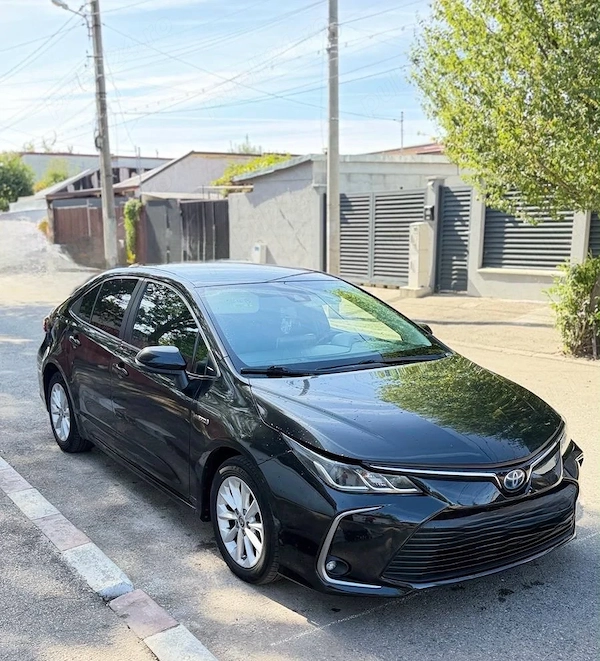 TOYOTA Corolla 2021 — imagine 3