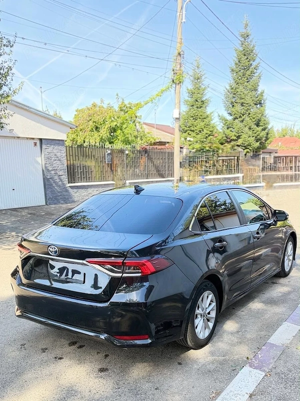 TOYOTA Corolla 2021 — imagine 5