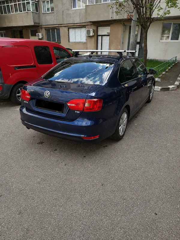 VOLKSWAGEN Jetta 2013 — imagine 3