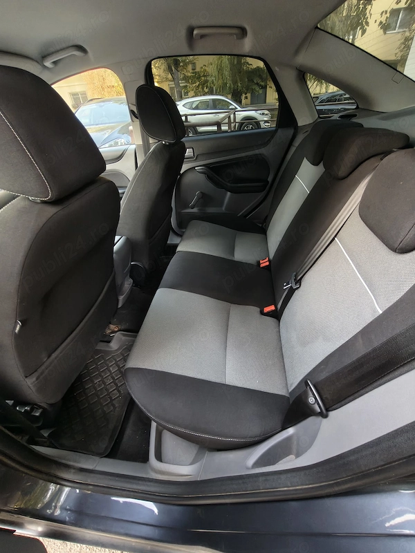 FORD Focus 2011 — imagine 3