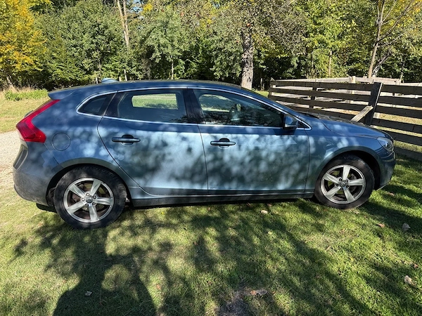 VOLVO V40 2013 — imagine 2