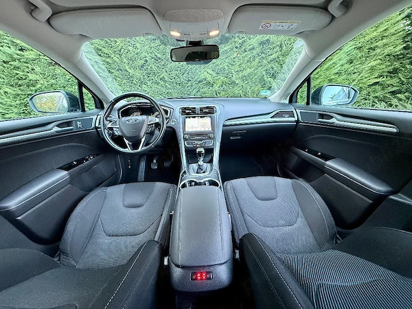 FORD Mondeo 2019 — imagine 6