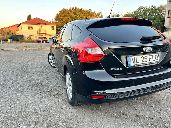FORD Focus 2011 — imagine 3