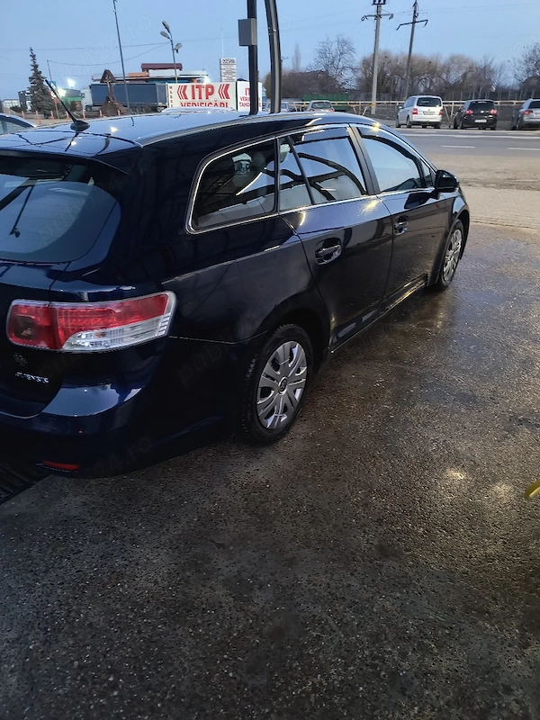 TOYOTA Avensis 2011 — imagine 2